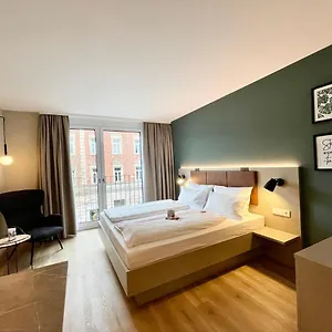 https://zeitwohnhaus-suite-hotel.com-bavaria.com